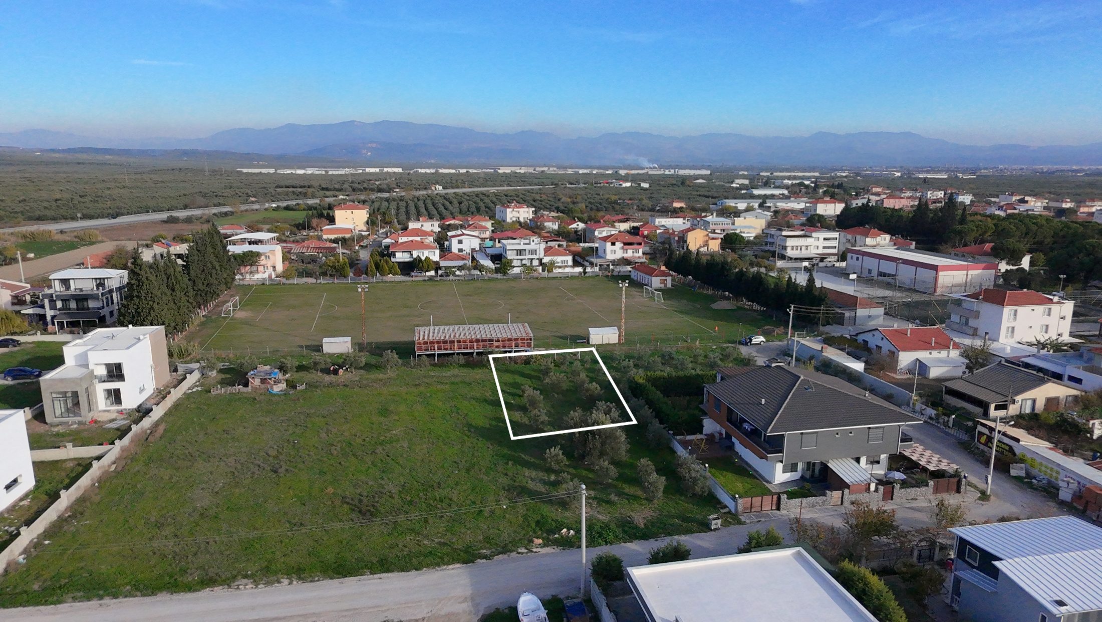 Süleymanlıda 398 m² %40 İmarlı 2 Villalık Uygun Arsa 7