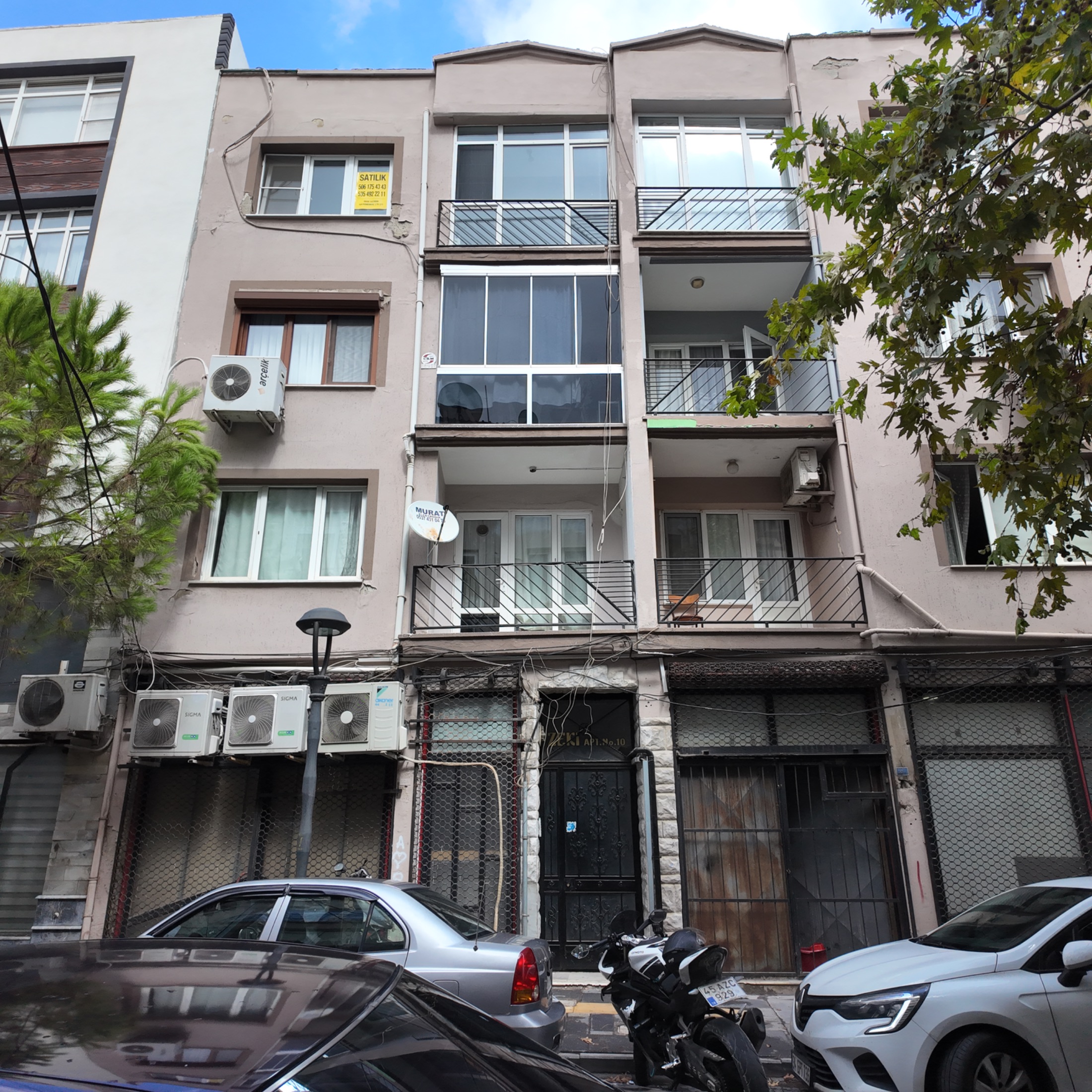 RAGIPBEY TAHİRÜN CADDESİ ARKA SOKAĞINDA 120 M2 3+1 BAKIMLI DAİRE 21