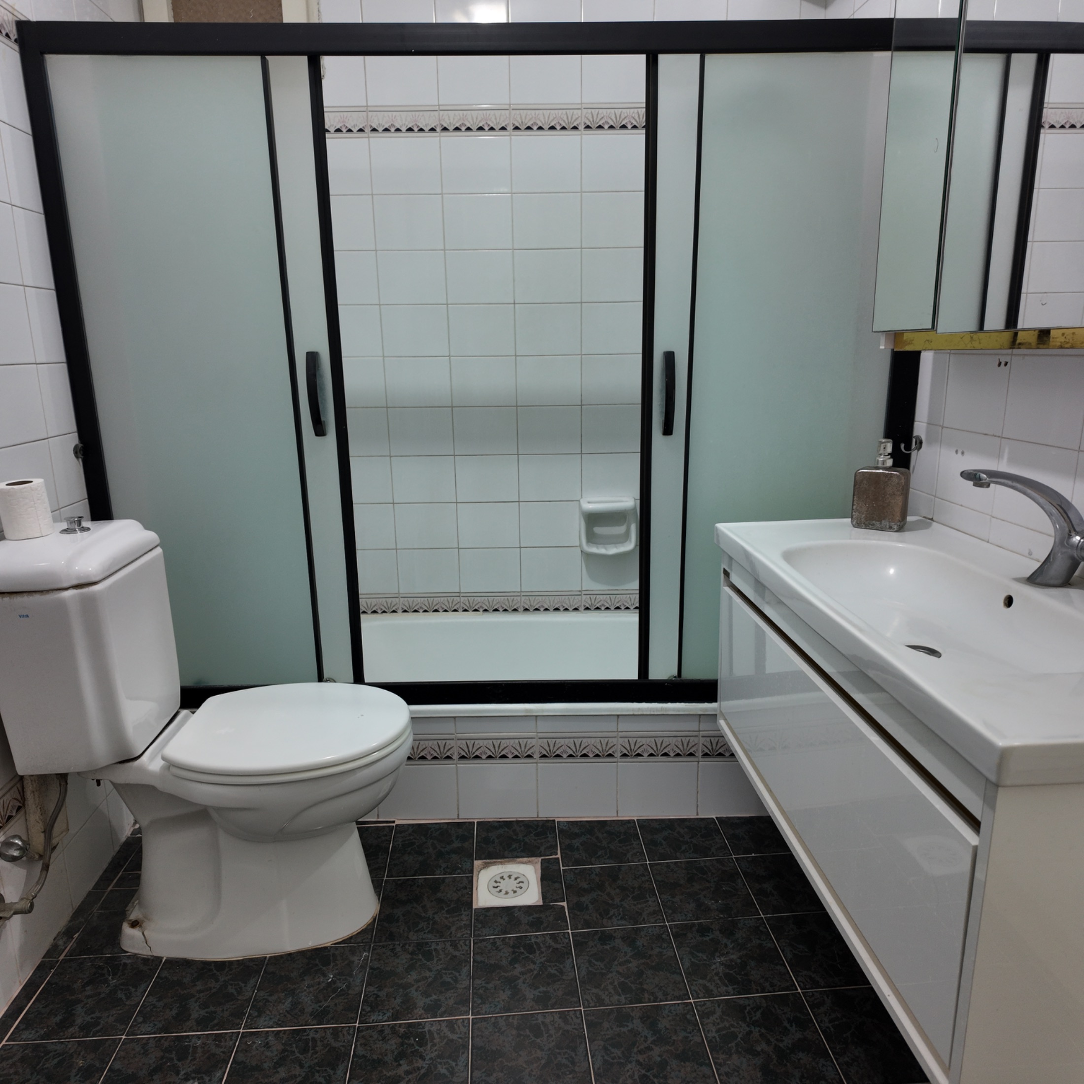 RAGIPBEY TAHİRÜN CADDESİ ARKA SOKAĞINDA 120 M2 3+1 BAKIMLI DAİRE 14