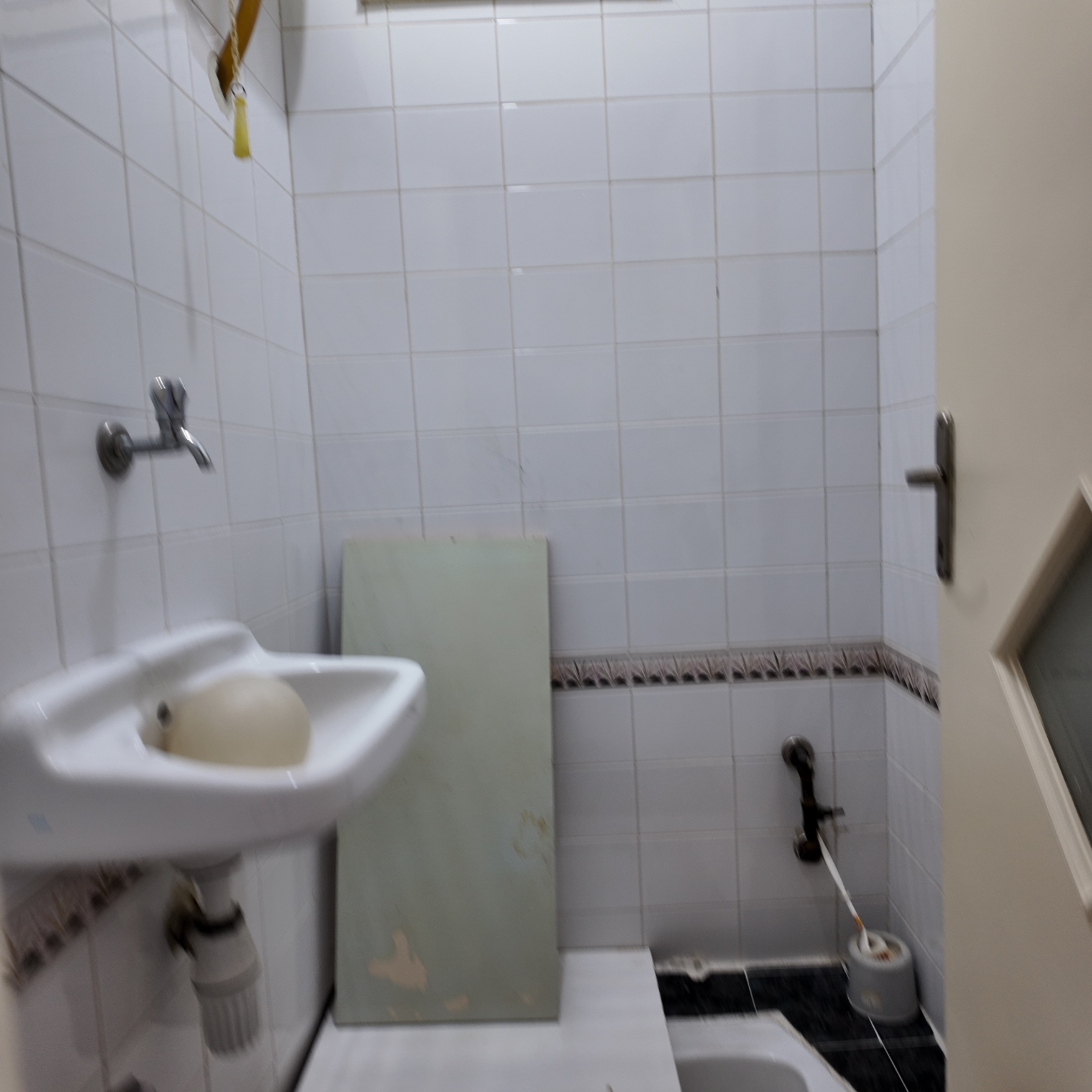 RAGIPBEY TAHİRÜN CADDESİ ARKA SOKAĞINDA 120 M2 3+1 BAKIMLI DAİRE 12
