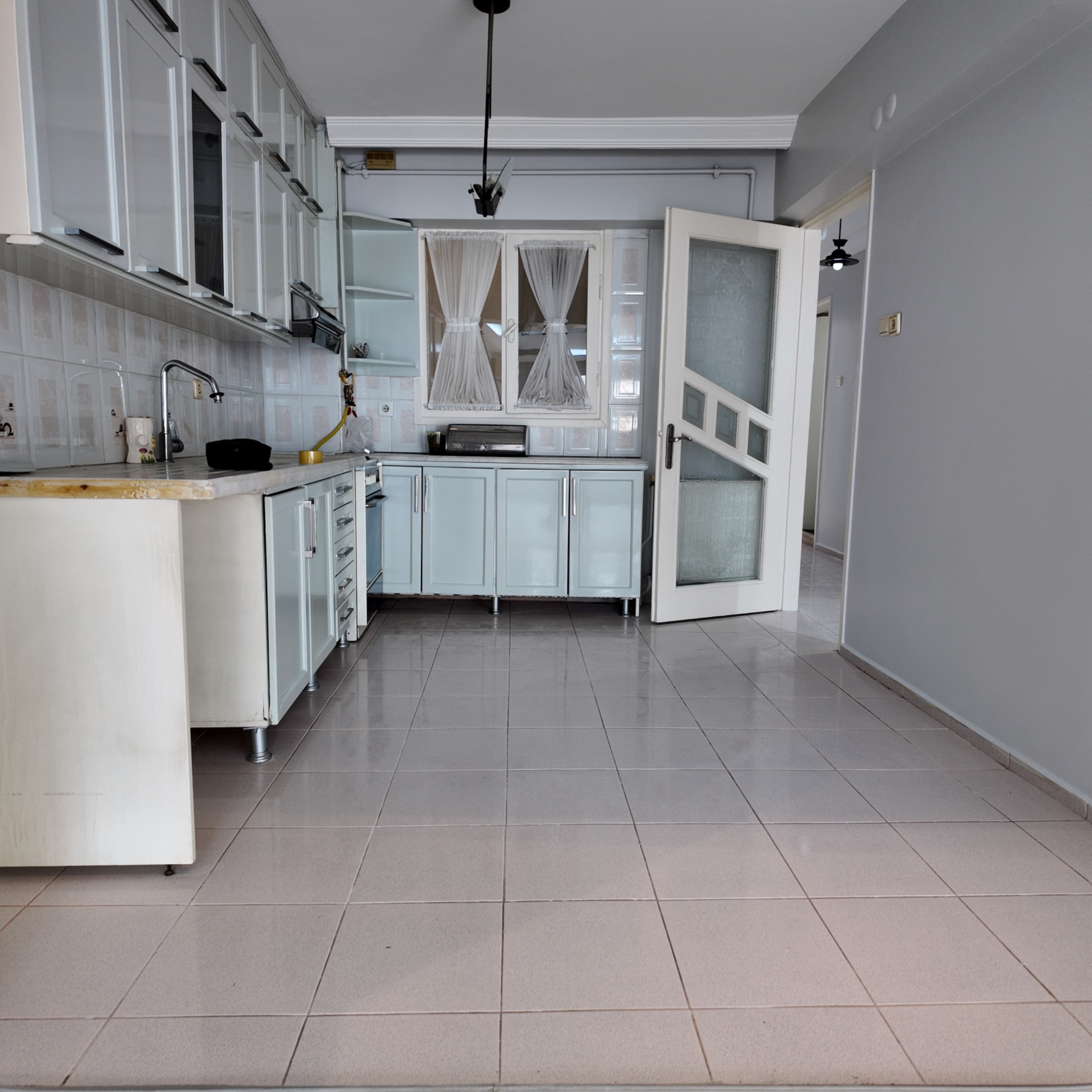 RAGIPBEY TAHİRÜN CADDESİ ARKA SOKAĞINDA 120 M2 3+1 BAKIMLI DAİRE 9