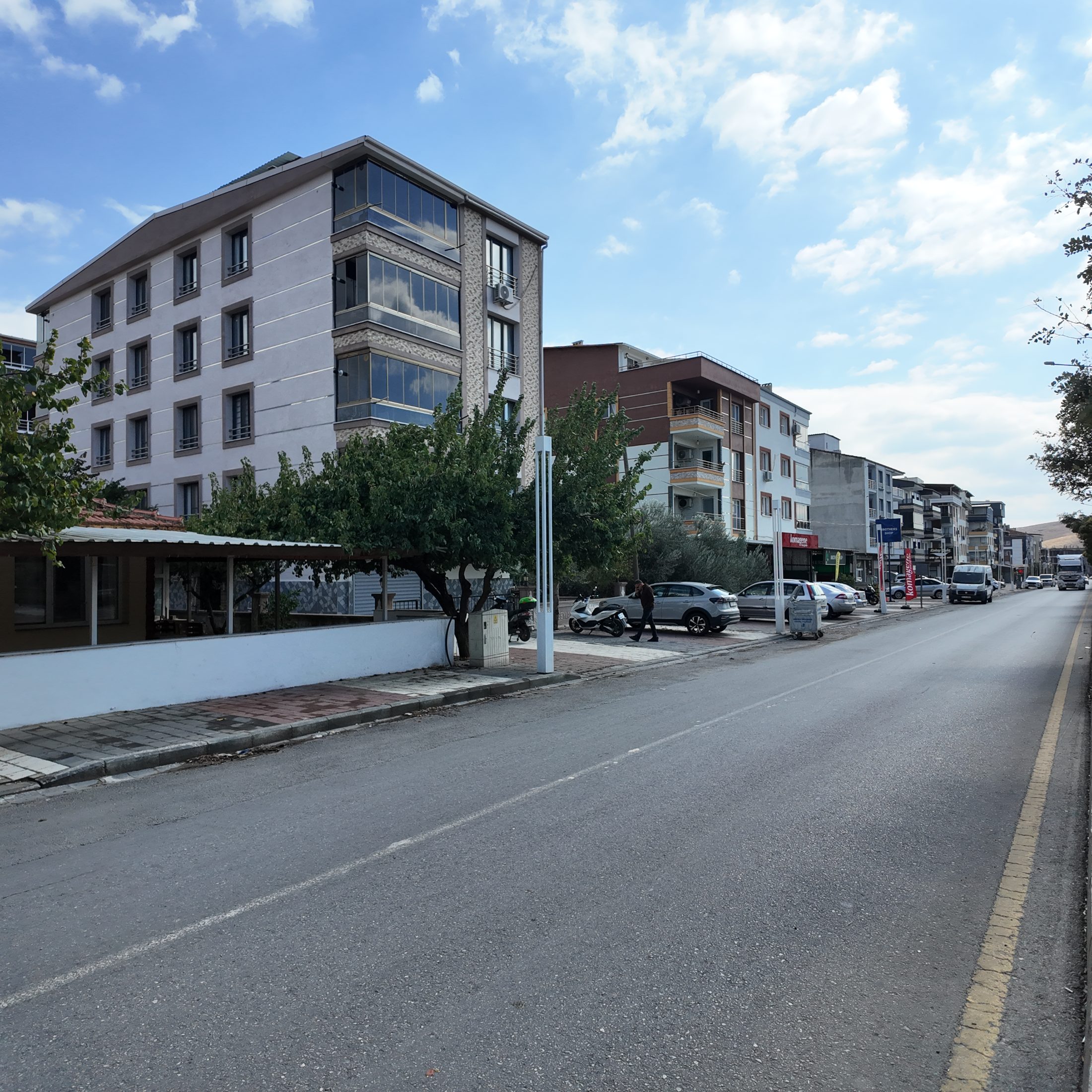 CUMHURİYET RİNG YOLUNDA 95 M2 2+1 BAKIMLI ASANSÖRLÜ DAİRE 2