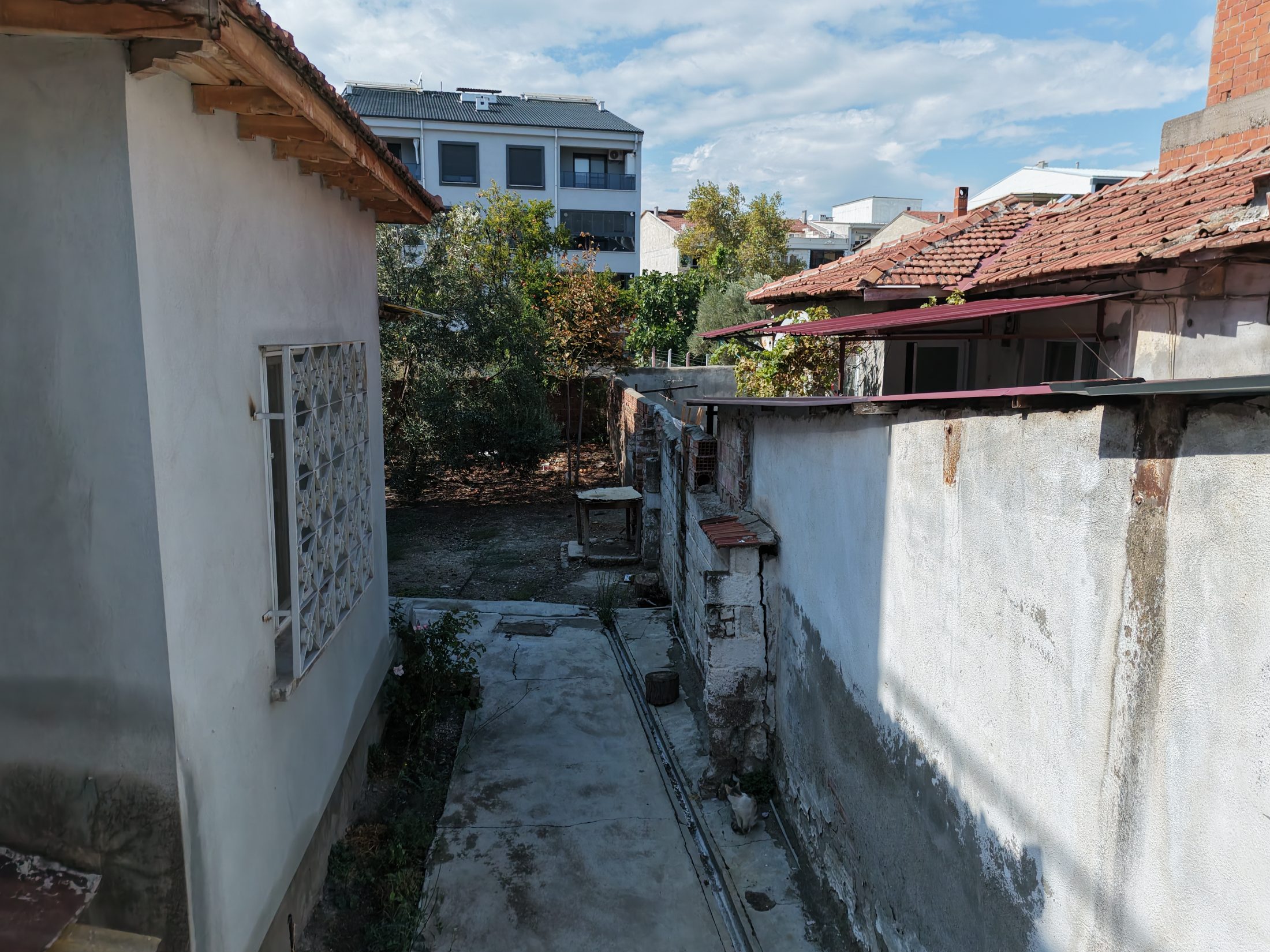 Atatürk Mahallesinde Müstakil Evli 175 m² 3 Kat İmarlı Arsa 11