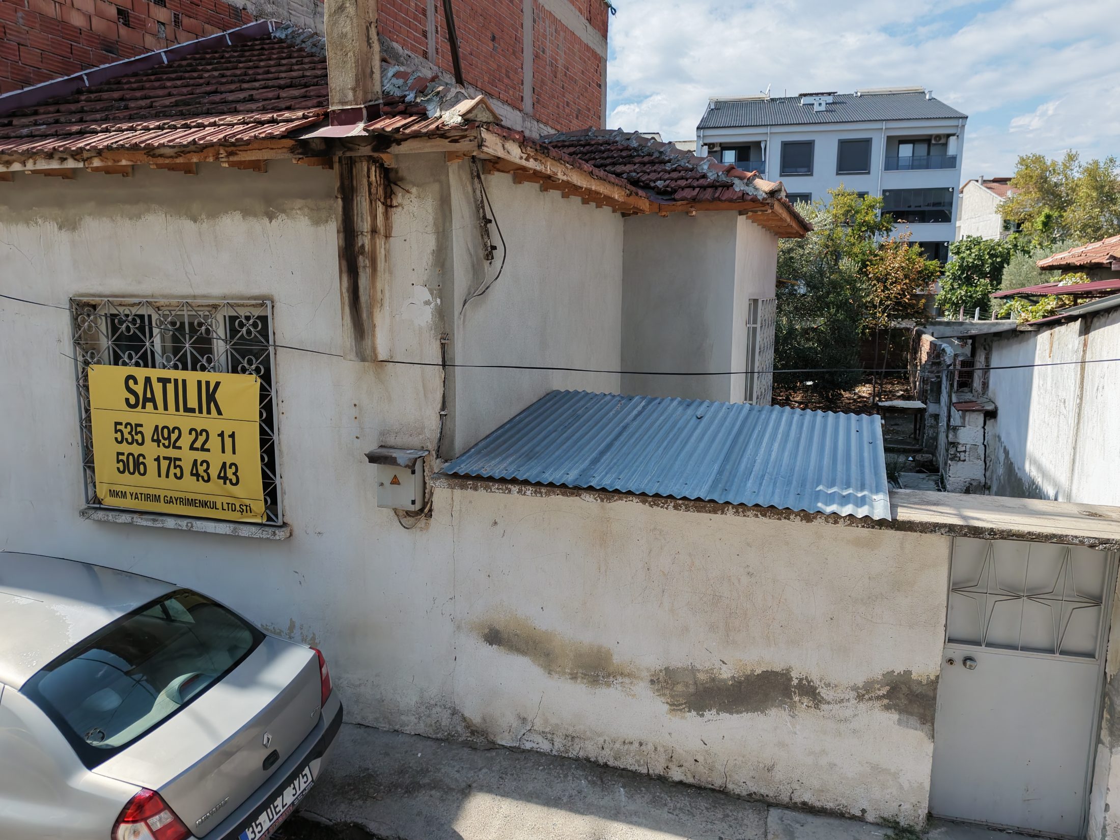 Atatürk Mahallesinde Müstakil Evli 175 m² 3 Kat İmarlı Arsa 9