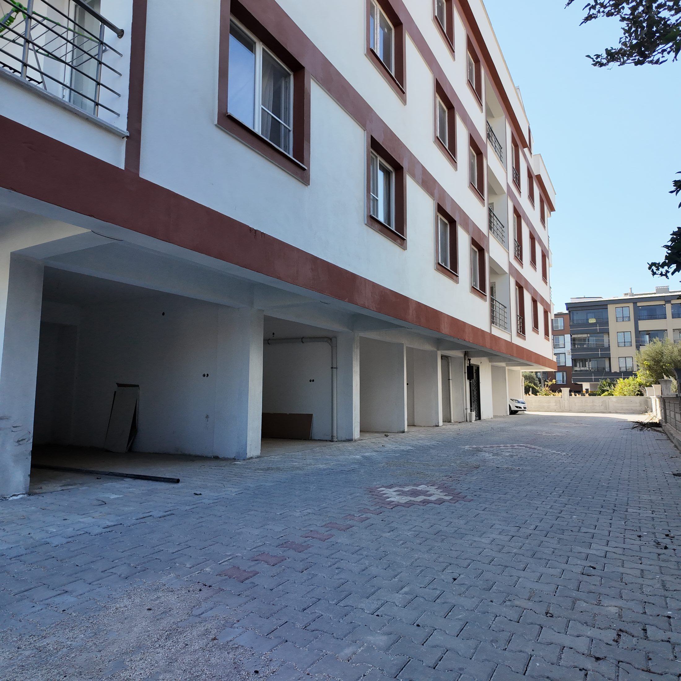 Reşatbeyde Yırcalı Okuluna Yürüme Mesafesinde 95 m² 2+1 18