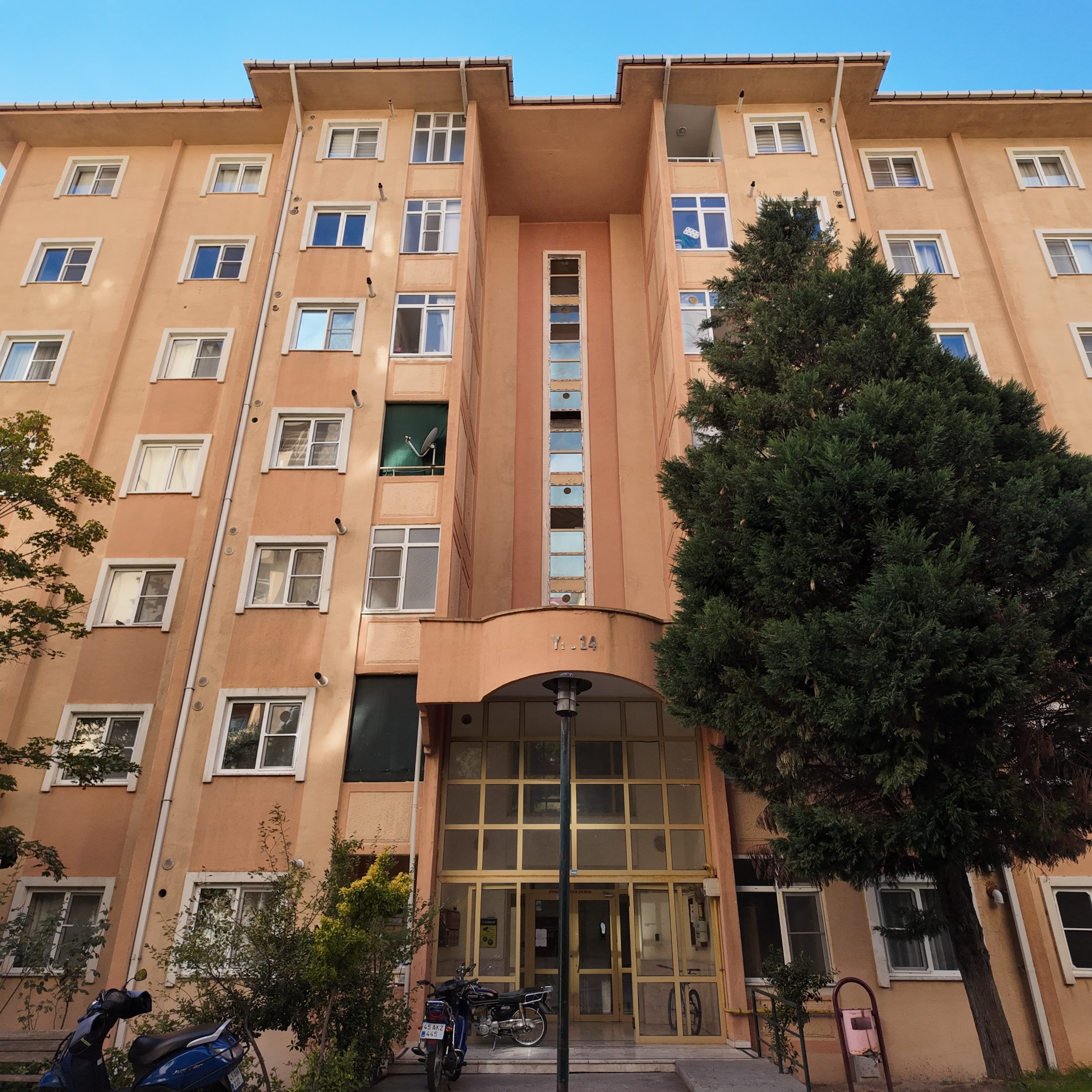 TOKİ KONUTLARI SEVİLEN BLOKTA SATILIK 130 M2 3+1 ARAKAT DAİRE 22