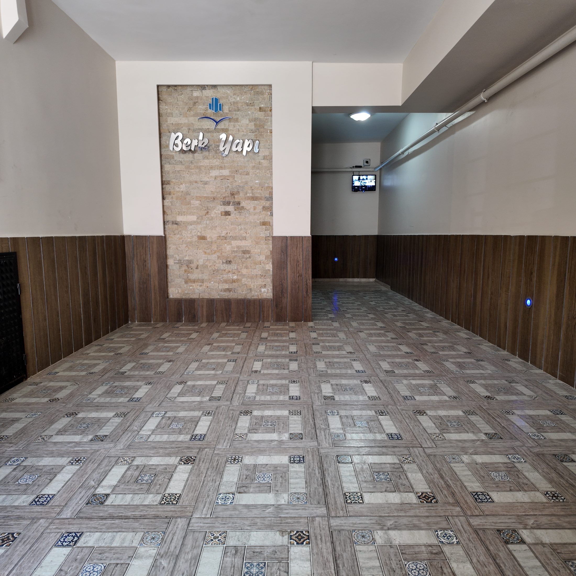 Reşatbey Mahallesinde Hazır Kiracılı 77 m2 Fırsat Daire 10