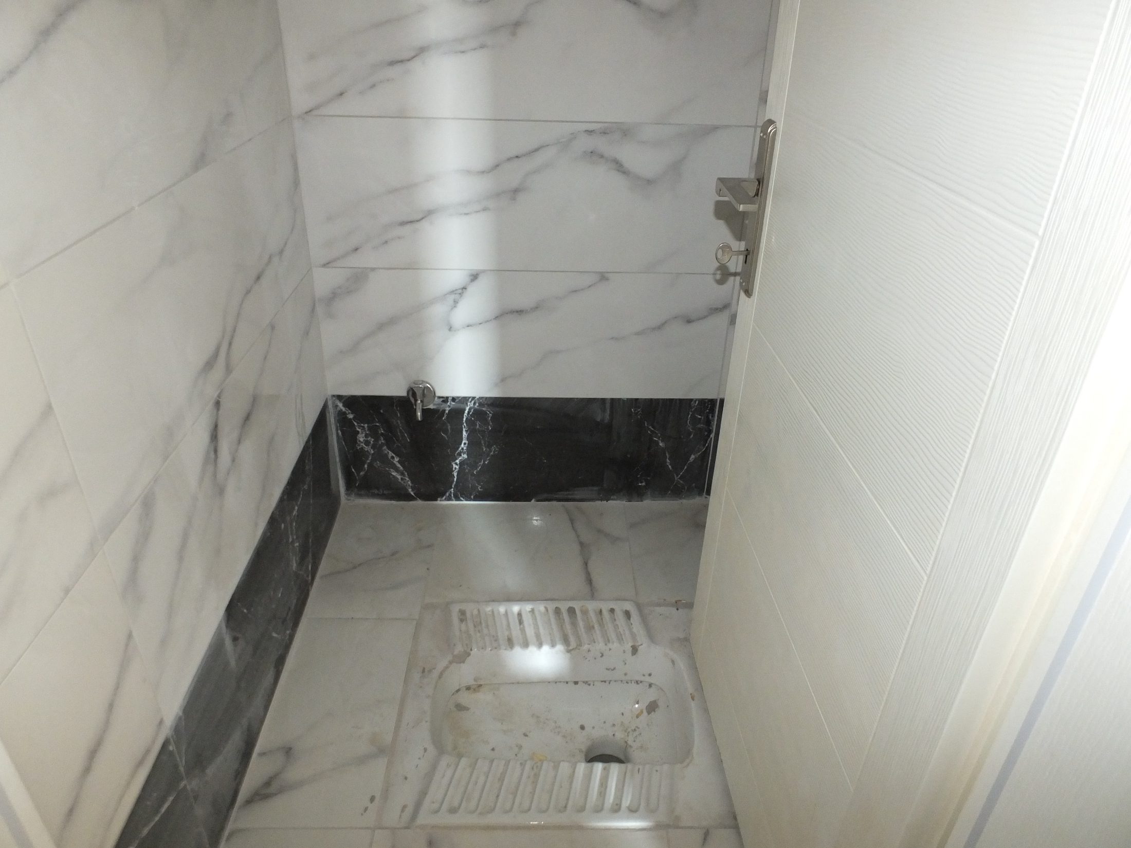 EFENDİ MAHALLESİ GENİŞ CADDE ÜZERİ 100 M2 2+1 SIFIR DAİRE 8