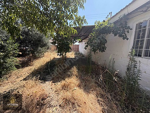 Cumhuriyet Mahallesi'nde Satılık Müstakil Ev ve Bahçesi 14