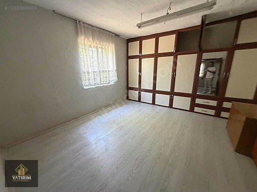 Cumhuriyet Mahallesi'nde Satılık Müstakil Ev ve Bahçesi 7